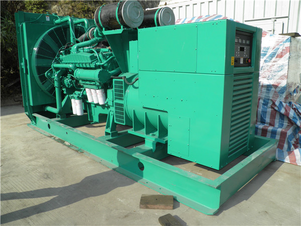 衢江出租发电机 发电机组厂家：柴油发电机组的控制屏的作用是什么？