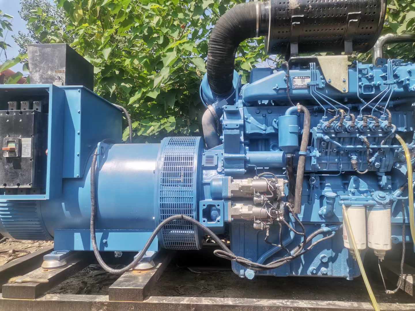 衢江详细说明降低 800kW 柴油发电机输出电流波动的方法